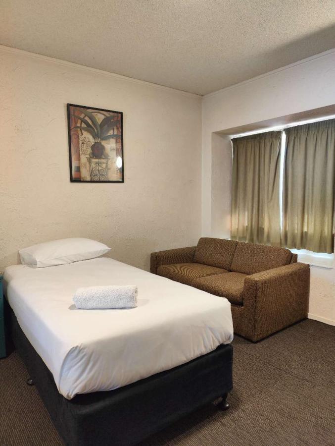 Kings Court Motor Lodge Hamilton Exterior photo